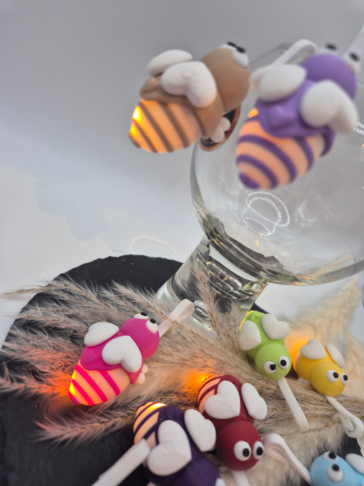 Glühwürmchen Irmchen – Leuchtender Glasmarkierer mit LED | 3D Druck | Gastgeschenk Mädelsabend & JGA