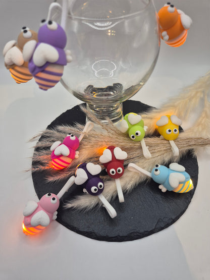 Glühwürmchen Irmchen – Leuchtender Glasmarkierer mit LED | 3D Druck | Gastgeschenk Mädelsabend & JGA
