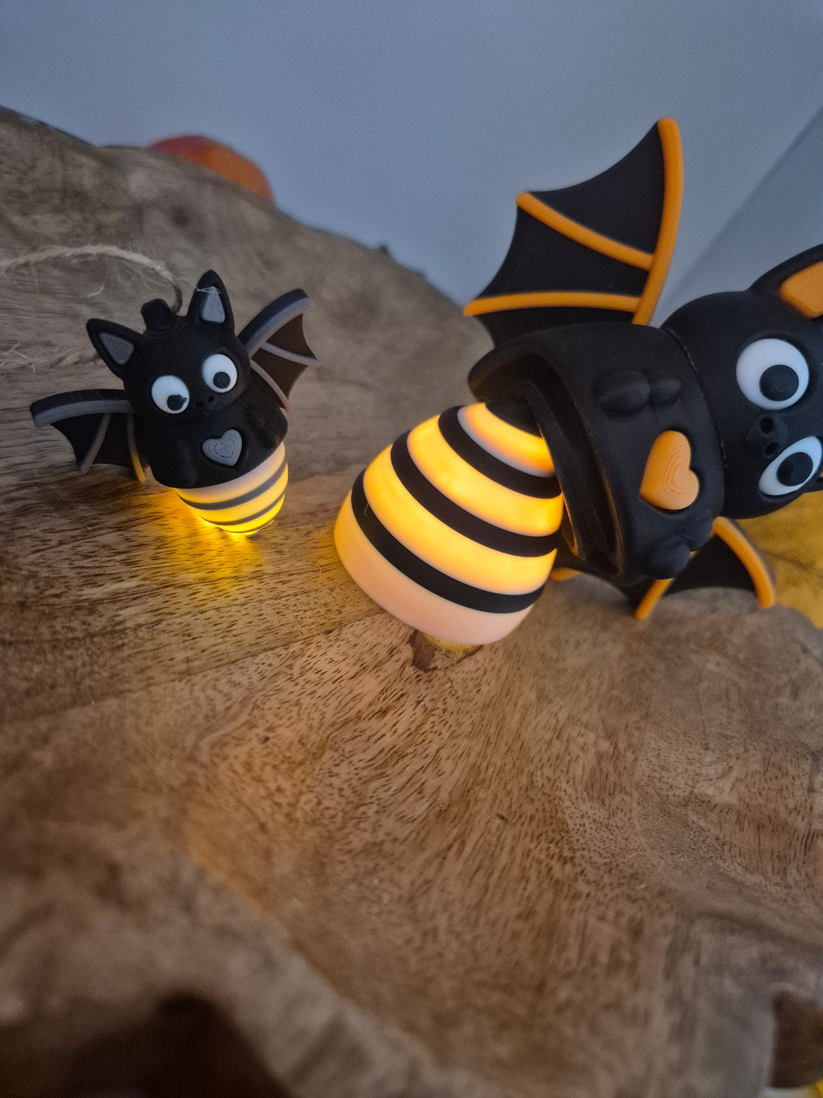 Fledermaus Franky – Leuchtender Halloween Anhänger | 3D Druck | Herbst & Party Deko