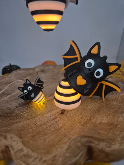 Fledermaus Franky – Leuchtender Halloween Anhänger | 3D Druck | Herbst & Party Deko