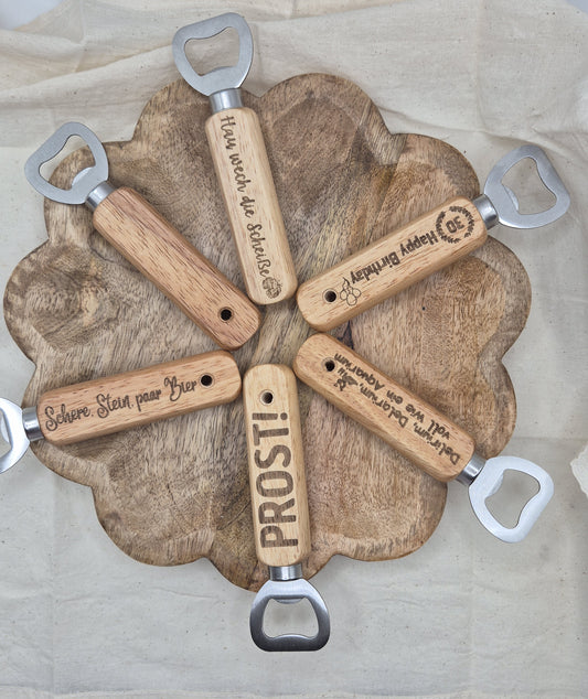 Holz Flaschenöffner mit Gravur & Wunschtext – Personalisiertes Geschenk für jeden Anlass